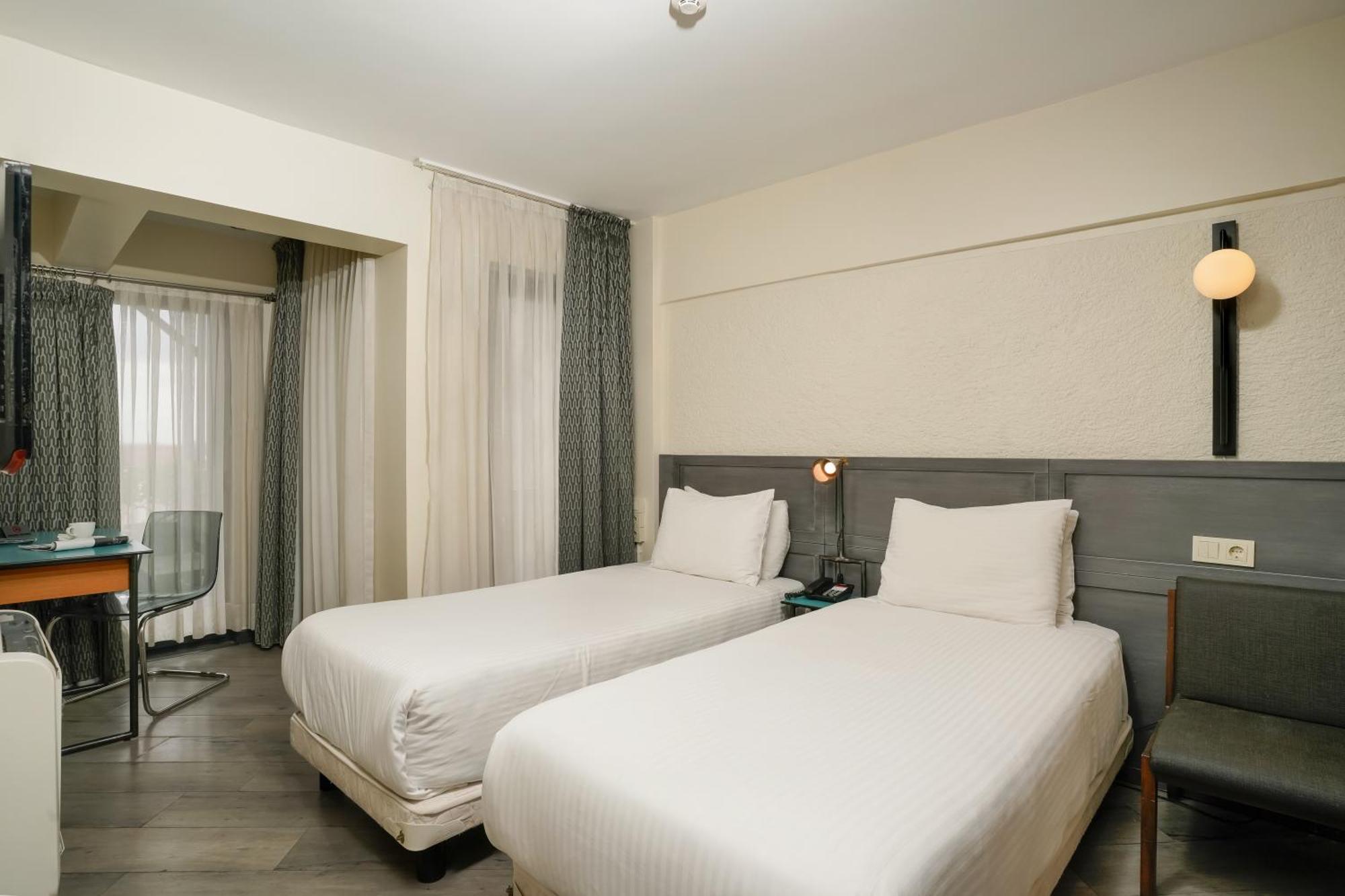 Faros Hotel Taksim-Special Category Istanbul Bagian luar foto