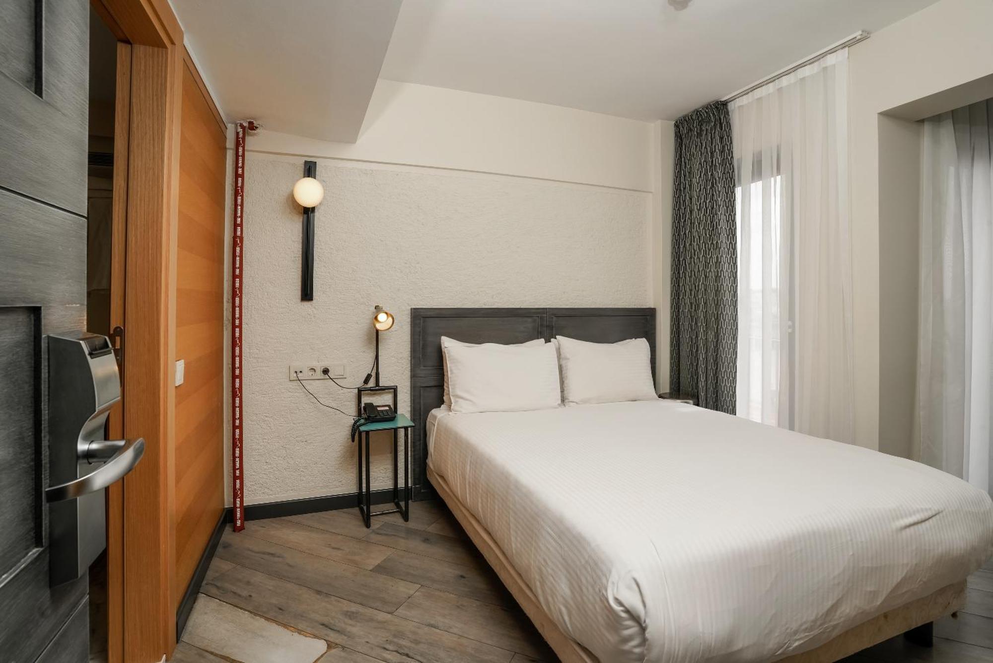 Faros Hotel Taksim-Special Category Istanbul Bagian luar foto
